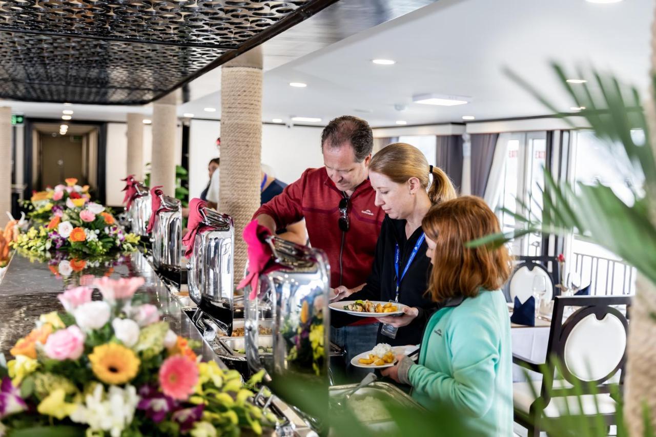 Margaret Cruises Hotel Ha Long Buitenkant foto