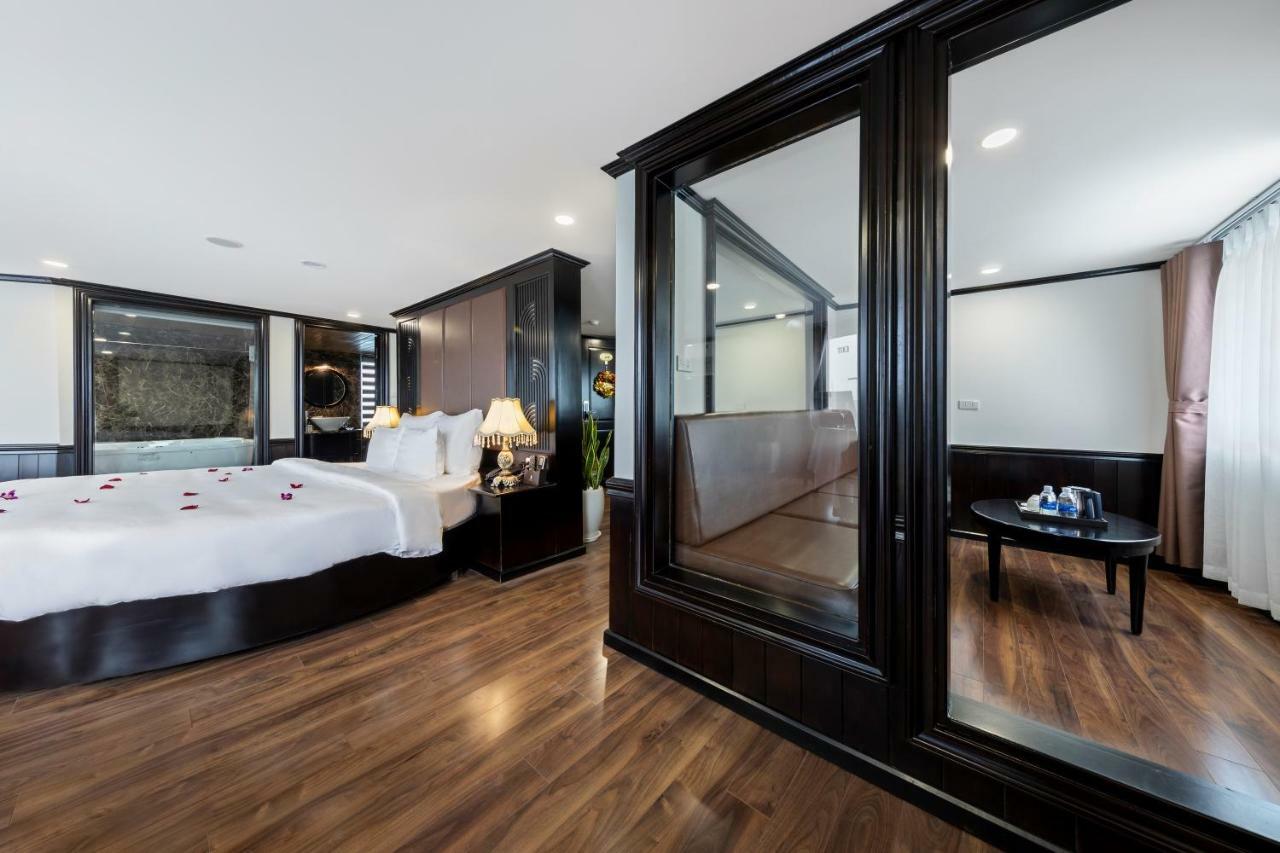 Margaret Cruises Hotel Ha Long Buitenkant foto